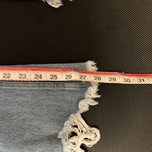 Evidnt Button Fly Raw Hem Distressed Jeans - Picture 13 of 15